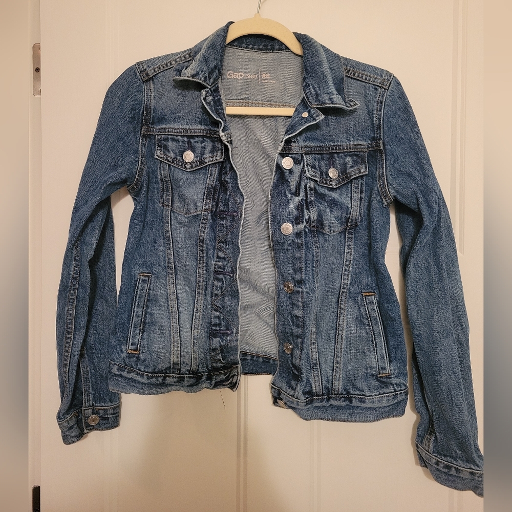 GAP Jean Jacket XS